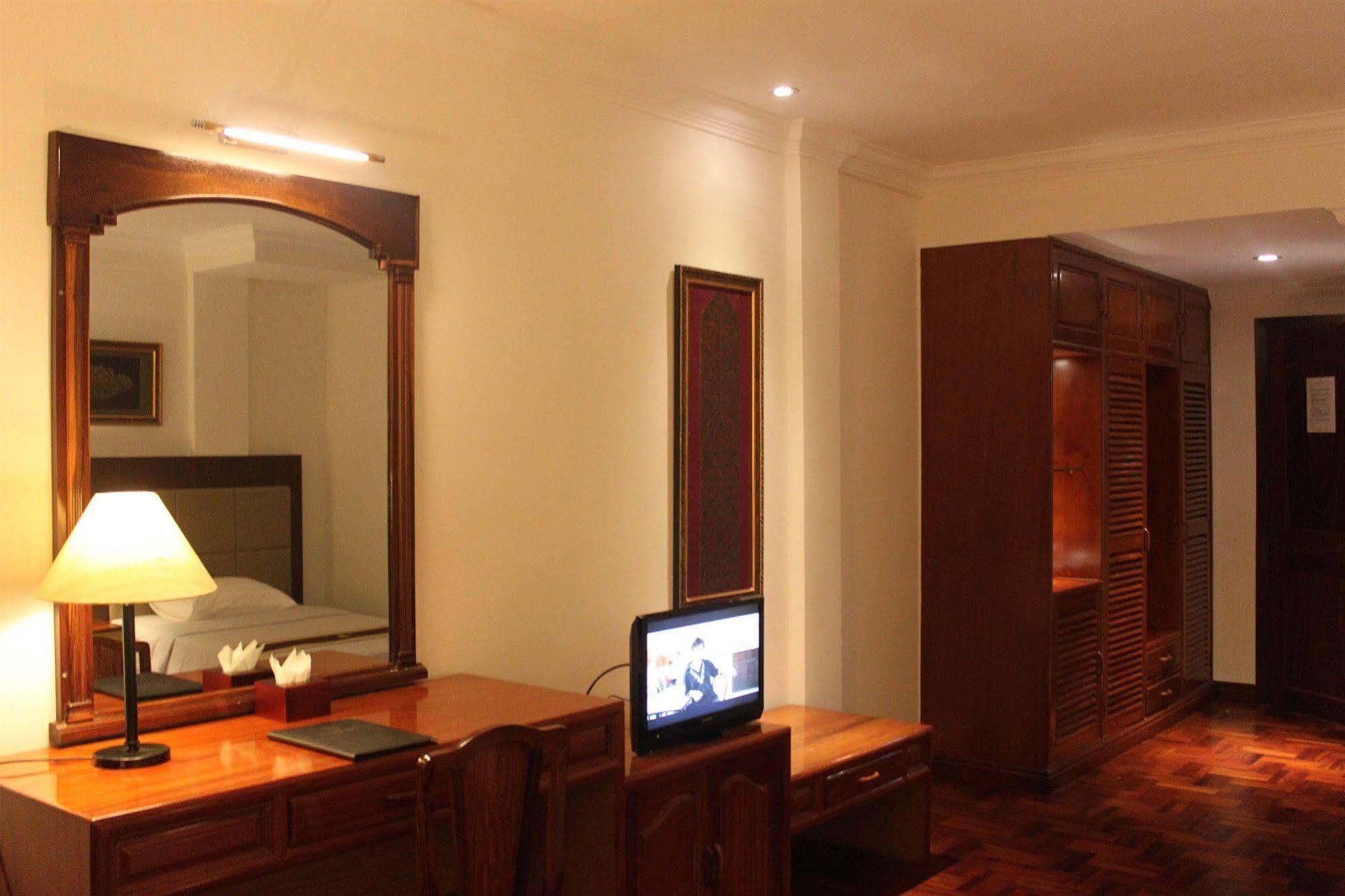 Diamond Hotel Πνομ Πενχ Εξωτερικό φωτογραφία