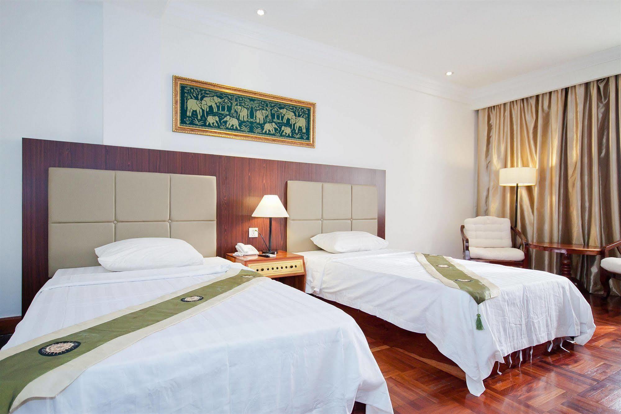 Diamond Hotel Πνομ Πενχ Εξωτερικό φωτογραφία