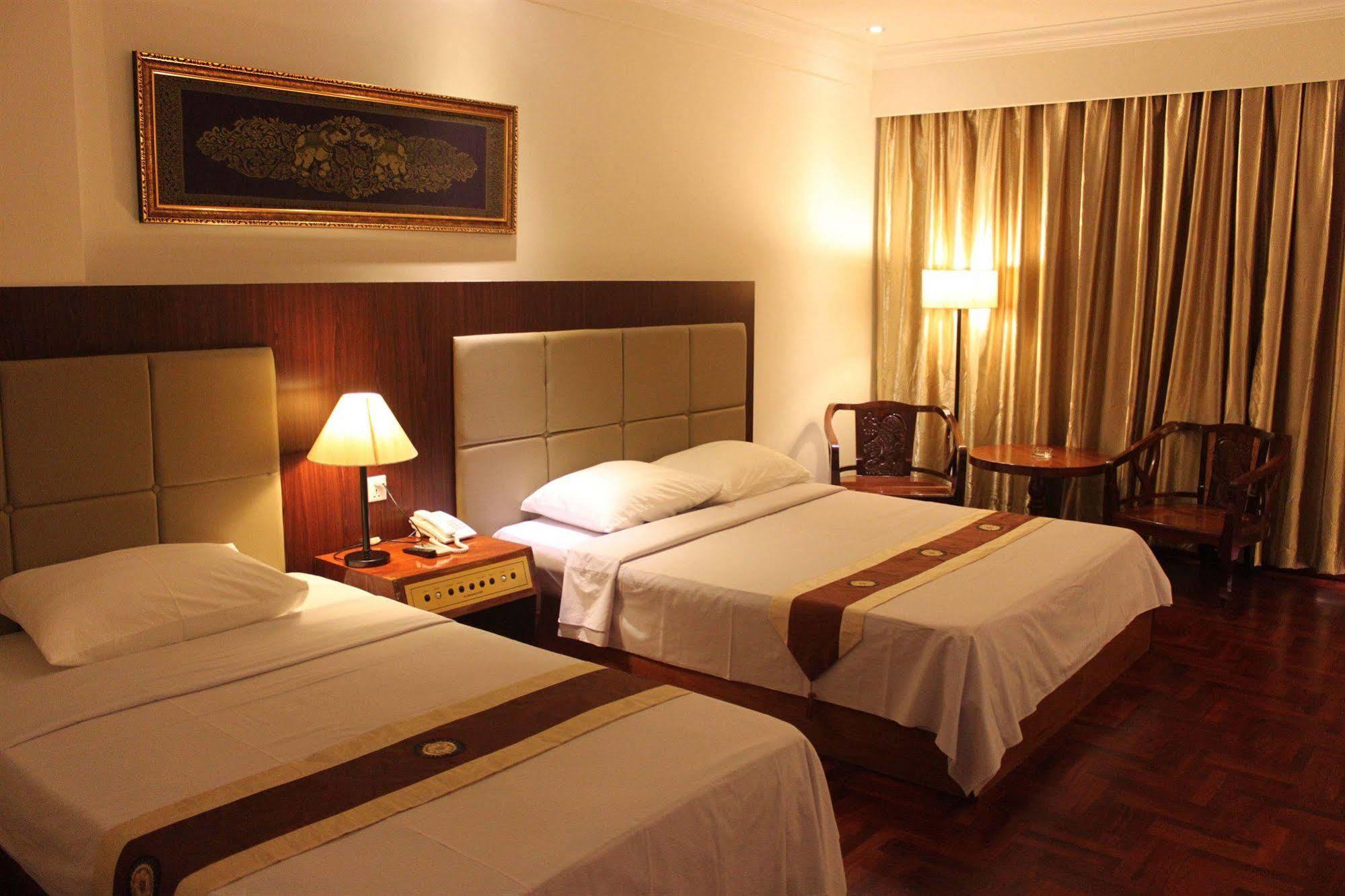 Diamond Hotel Πνομ Πενχ Εξωτερικό φωτογραφία